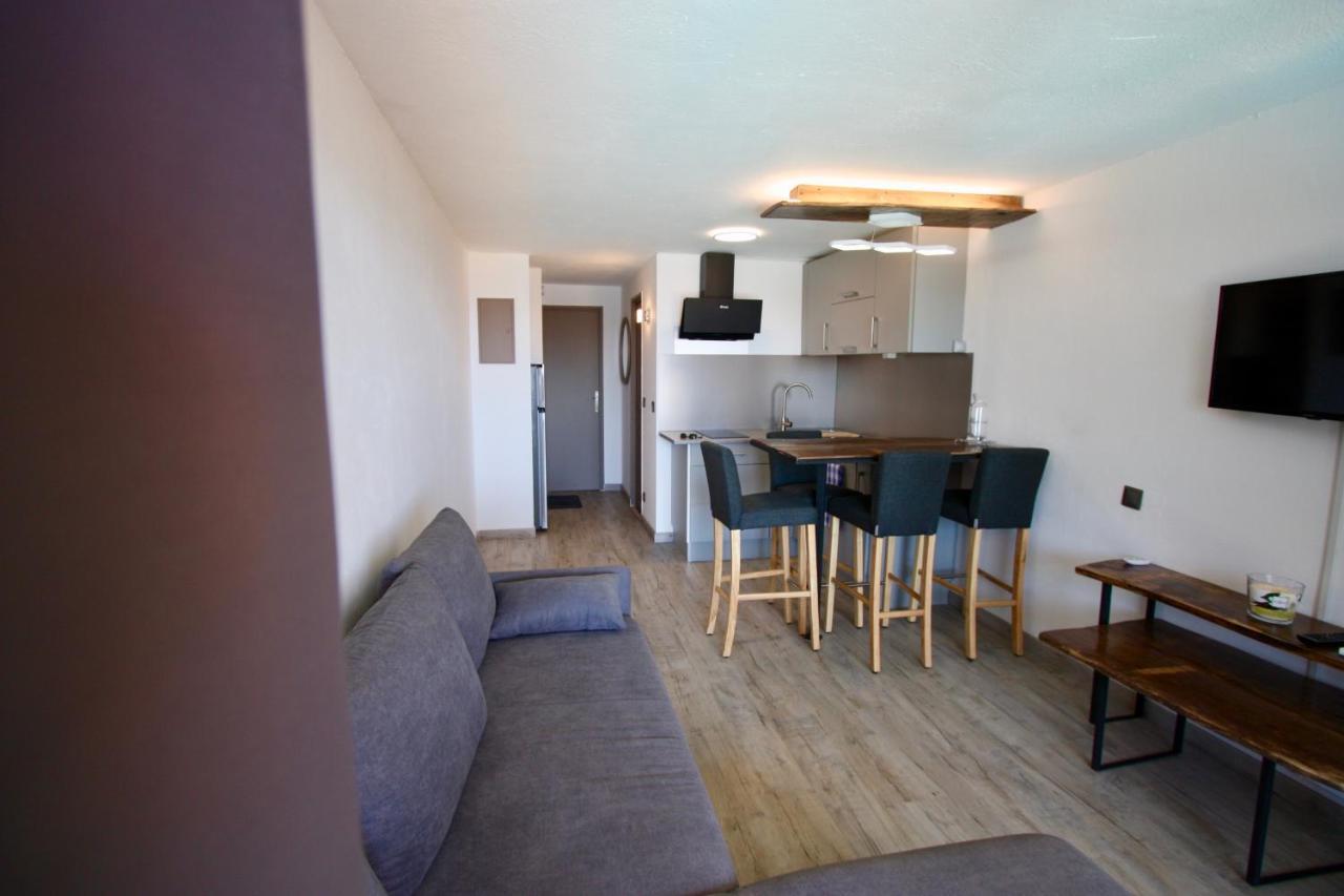 Appartement Entre mer et massif forestier de l'Estérel à Théoule-sur-Mer Extérieur photo